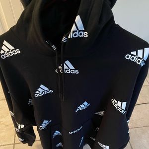 Adidas Sweatshirt